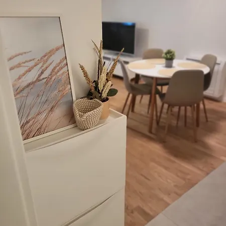 Antea With Free Parking Апартаменты *