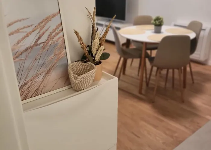 Antea With Free Parking Апартаменты *